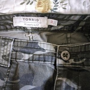 Torrid Camo Cropped Jeans
